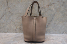 將圖片載入圖庫檢視器 HERMES/エルメス ピコタンロックPM トリヨンクレマンス トゥルティエールグレー □O刻印 ハンドバッグ 700080230