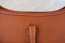 将图片加载到图库查看器,HERMES EVELYNE TPM Clemence leather Gold W刻印 Shoulder bag 800080183