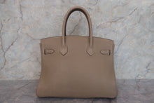 Load image into Gallery viewer, HERMES BIRKIN 30 Clemence leather Gris tourterelle Y Engraving Hand bag 700120202