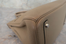 Load image into Gallery viewer, HERMES BIRKIN 30 Clemence leather Gris tourterelle Y Engraving Hand bag 700120202