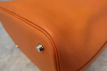 画像をギャラリービューアに読み込む, HERMES/エルメス ピコタンMM トリヨンクレマンス オレンジ □I刻印 ハンドバッグ 800060068