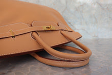 Load image into Gallery viewer, HERMES BIRKIN 40 Graine Couchevel leather Natural □A Engraving Hand bag 800090087