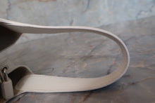 Load image into Gallery viewer, HERMES PICOTIN LOCK PM Clemence leather White D Engraving Hand bag 700100015
