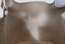 Load image into Gallery viewer, HERMES PICOTIN LOCK PM Clemence leather White D Engraving Hand bag 700100015