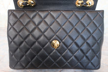 画像をギャラリービューアに読み込む, CHANEL/シャネル 中マトラッセシングルフラップチェーンショルダーバッグ キャビアスキン ブラック/ゴールド金具 ショルダーバッグ 700110066