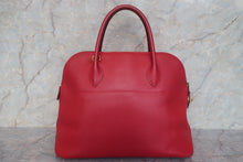 Load image into Gallery viewer, HERMES BOLIDE 35 Graine Couchevel leather Rouge vif 〇W Engraving Shoulder bag 700120189