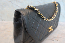Load image into Gallery viewer, CHANEL Matelasse chain shoulder bag Lambskin Shoulder bag 800040104
