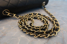 Load image into Gallery viewer, CHANEL Matelasse chain shoulder bag Lambskin Shoulder bag 800040104