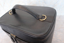 画像をギャラリービューアに読み込む, CHANEL/シャネル ココマーク2WAYバニティ キャビアスキン ブラック/ゴールド金具 バニティ 700110064