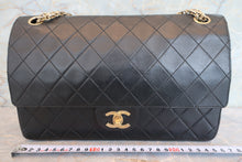 將圖片載入圖庫檢視器 CHANEL/シャネル マトラッセWフラップチェーンショルダーバッグ ラムスキン ブラック/ゴールド金具 ショルダーバッグ 700090029
