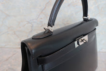 画像をギャラリービューアに読み込む, HERMES/エルメス ケリー32 ボックスカーフ ブラック □D刻印 ハンドバッグ 700070235