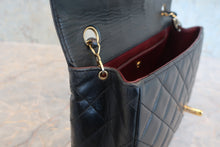 Load image into Gallery viewer, CHANEL Matelasse chain shoulder bag Lambskin Shoulder bag 800040104