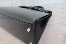 画像をギャラリービューアに読み込む, HERMES/エルメス ケリー32 ボックスカーフ ブラック □D刻印 ハンドバッグ 700070235