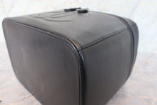 画像をギャラリービューアに読み込む, CHANEL/シャネル ココマーク2WAYバニティ キャビアスキン ブラック/ゴールド金具 バニティ 700110064