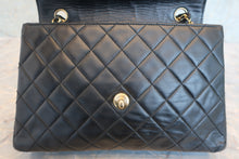 Load image into Gallery viewer, CHANEL Matelasse chain shoulder bag Lambskin Shoulder bag 800040104