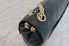 將圖片載入圖庫檢視器 CHANEL/シャネル マトラッセWフラップチェーンショルダーバッグ ラムスキン ブラック/ゴールド金具 ショルダーバッグ 700090029