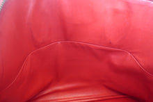 Load image into Gallery viewer, HERMES BOLIDE 35 Graine Couchevel leather Rouge vif 〇W Engraving Shoulder bag 700120189
