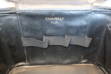 画像をギャラリービューアに読み込む, CHANEL/シャネル ココマーク2WAYバニティ キャビアスキン ブラック/ゴールド金具 バニティ 700110064