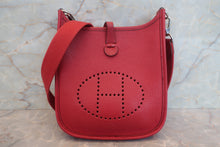 Load image into Gallery viewer, HERMES EVELYNE TPM Clemence leather Rouge garance Y Engraving Shoulder bag 700120181