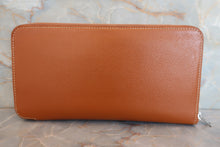 Load image into Gallery viewer, HERMES  Azapp Long Silkin Epsom leather/Silk Gold T Engraving Wallet 700060154