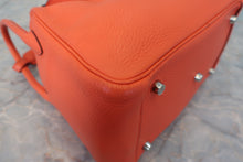Load image into Gallery viewer, HERMES LINDY 26 Clemence leather Orange poppy C Engraving Shoulder bag 800090076