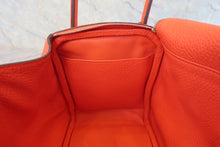Load image into Gallery viewer, HERMES LINDY 26 Clemence leather Orange poppy C Engraving Shoulder bag 800090076