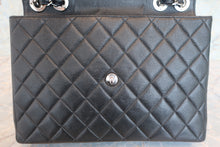 Load image into Gallery viewer, CHANEL Medium Matelasse single flap chain shoulder bag Caviar skin Black/Silver hadware Shoulder bag 700090016