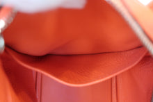 Load image into Gallery viewer, HERMES LINDY 26 Clemence leather Orange poppy C Engraving Shoulder bag 800090076