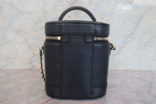 Load image into Gallery viewer, CHANEL CC mark vanity Lambskin Black/Gold hadware Vanity 700120164