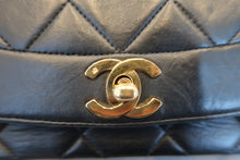 Load image into Gallery viewer, CHANEL Diana matelasse chain shoulder bag Lambskin Black/Gold hadware Shoulder bag 800040084