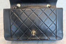 Load image into Gallery viewer, CHANEL Diana matelasse chain shoulder bag Lambskin Black/Gold hadware Shoulder bag 800040084