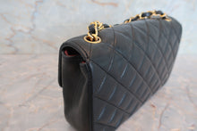 Load image into Gallery viewer, CHANEL Mini matelasse chain shoulder bag Lambskin Black/Gold hadware Shoulder bag 700070275