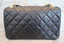 Load image into Gallery viewer, CHANEL Mini matelasse chain shoulder bag Lambskin Black/Gold hadware Shoulder bag 700080224