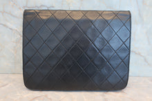 画像をギャラリービューアに読み込む, CHANEL/シャネル マトラッセプッシュロックチェーンショルダーバッグ ラムスキン ブラック/ゴールド金具 ショルダーバッグ 800060055