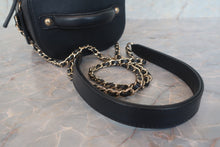 Load image into Gallery viewer, CHANEL CC mark vanity Lambskin Black/Gold hadware Vanity 700120164