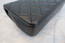 Load image into Gallery viewer, CHANEL Mini matelasse chain shoulder bag Lambskin Black/Gold hadware Shoulder bag 700080224