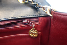 Load image into Gallery viewer, CHANEL Diana matelasse chain shoulder bag Lambskin Black/Gold hadware Shoulder bag 800040084
