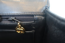 將圖片載入圖庫檢視器 CHANEL/シャネル 中マトラッセシングルフラップチェーンショルダーバッグ ラムスキン ブラック/ゴールド金具 ショルダーバッグ 800010188