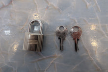 画像をギャラリービューアに読み込む, HERMES/エルメス ピコタンロックMMトレサージュ ヴォーエプソン ゴールド/ローズアザレ/オレンジ D刻印 ハンドバッグ 700110088