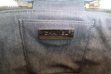 Load image into Gallery viewer, CHANEL CC mark vanity Lambskin Black/Gold hadware Vanity 700120164