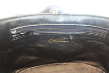 Load image into Gallery viewer, CHANEL Matelasse fringe shoulder bag Lambskin Black/Gold hadware Shoulder bag 700120194