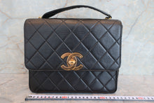 画像をギャラリービューアに読み込む, CHANEL/シャネル マトラッセチェーンショルダーバッグ ラムスキン ブラック/ゴールド金具 ショルダーバッグ 700070273