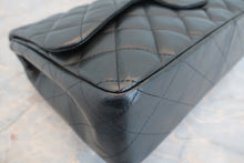 Load image into Gallery viewer, CHANEL Medium Matelasse single flap chain shoulder bag Lambskin Black/Silver hadware Shoulder bag 700090027