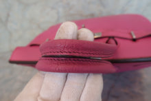 画像をギャラリービューアに読み込む, HERMES/エルメス オータクロア28 シェーブル フューシャピンク □J刻印 ハンドバッグ 700070079