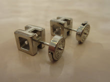 將圖片載入圖庫檢視器 HERMES/エルメス Hキューブピアス  銀メッキ  ピンク  ピアス  300010098