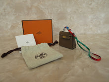 将图片加载到图库查看器,HERMES MINI MINI Bag charm KERRY Twilly  Box carf leather Y刻印  Etoupe gray  Bag charm  20100029