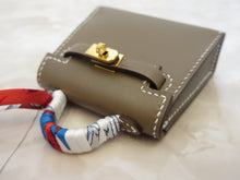 将图片加载到图库查看器,HERMES MINI MINI Bag charm KERRY Twilly  Box carf leather Y刻印  Etoupe gray  Bag charm  20100029
