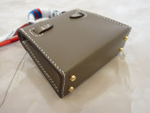 将图片加载到图库查看器,HERMES MINI MINI Bag charm KERRY Twilly  Box carf leather Y刻印  Etoupe gray  Bag charm  20100029