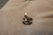 將圖片載入圖庫檢視器 CHANEL/シャネル ココマークピアス 銀メッキ シルバー ピアス 500010022