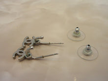 將圖片載入圖庫檢視器 CHANEL/シャネル ココマークピアス  銀メッキ  シルバー  ピアス  300010012